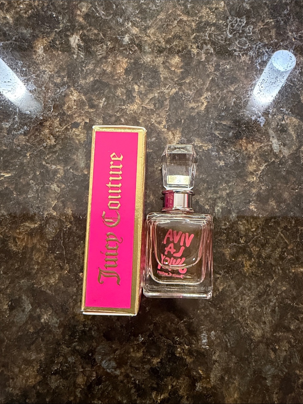 Juicy Couture Viva La Juicy .17 fl oz New - Picture 2 of 3